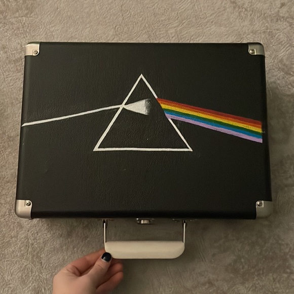 Caperhart Record Player - Picture 4 of 4